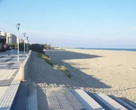 Le Nautilus - 2 Adultes 3 Enfants - - Vue - Place Mediterranee 카네트